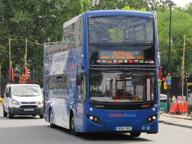 Bus photo 1