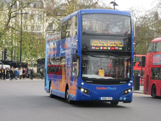 Bus photo 1