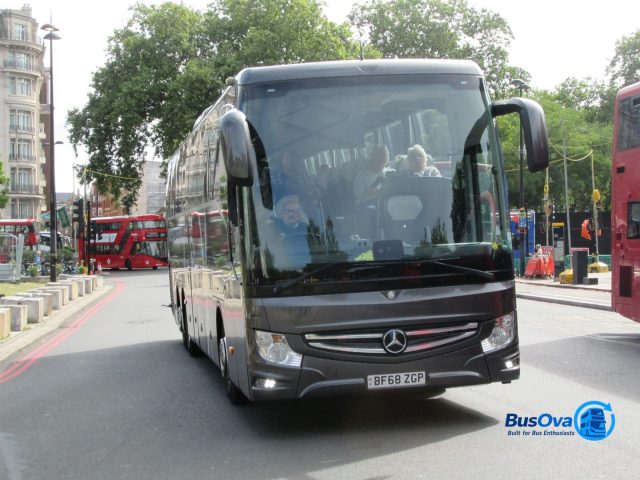 Bus photo 1