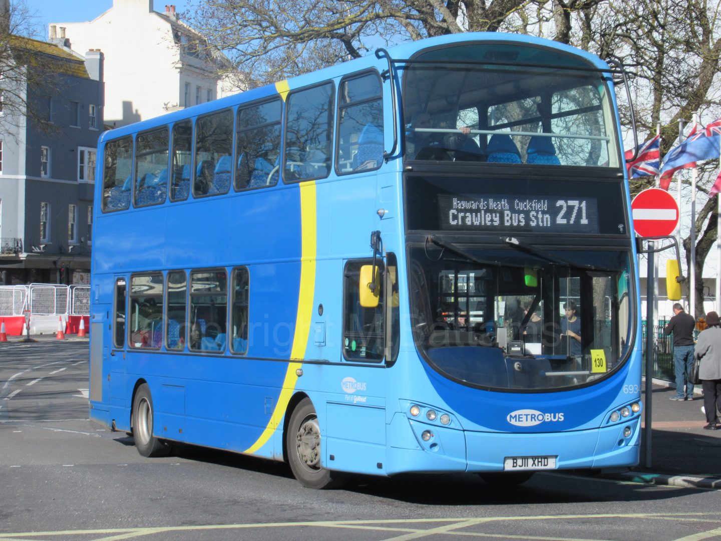Bus photo 1