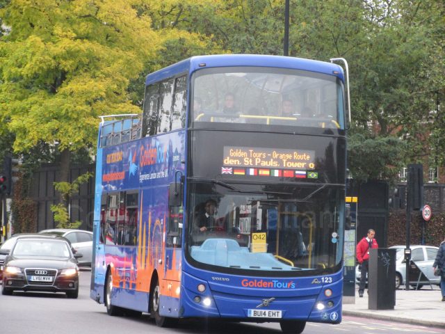 Bus photo 1