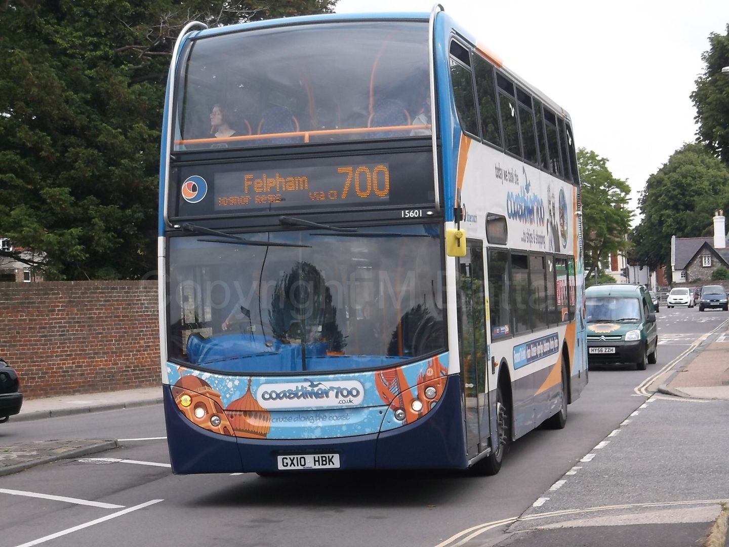 Bus photo 1
