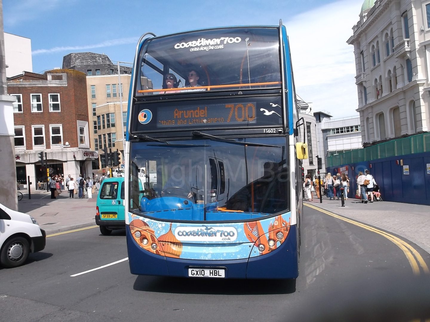 Bus photo 1
