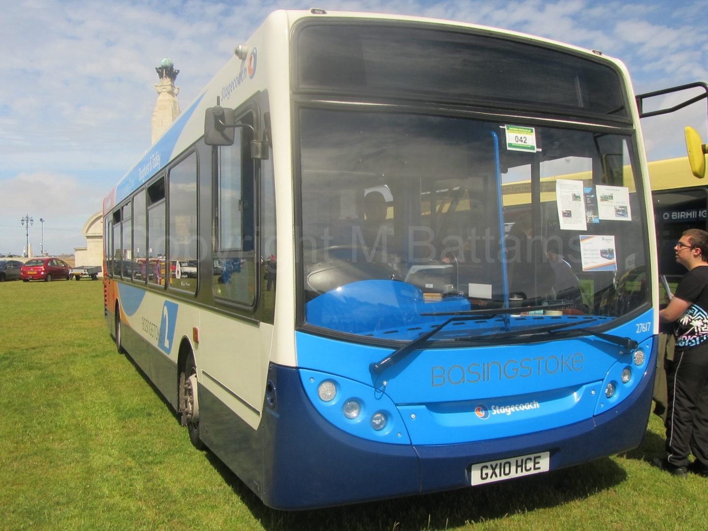 Bus photo 1