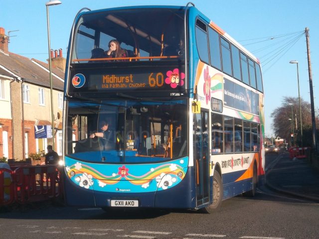 Bus photo 3