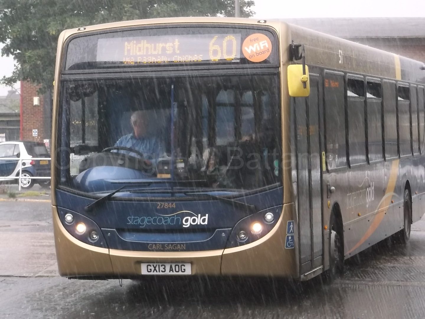 Bus photo 1