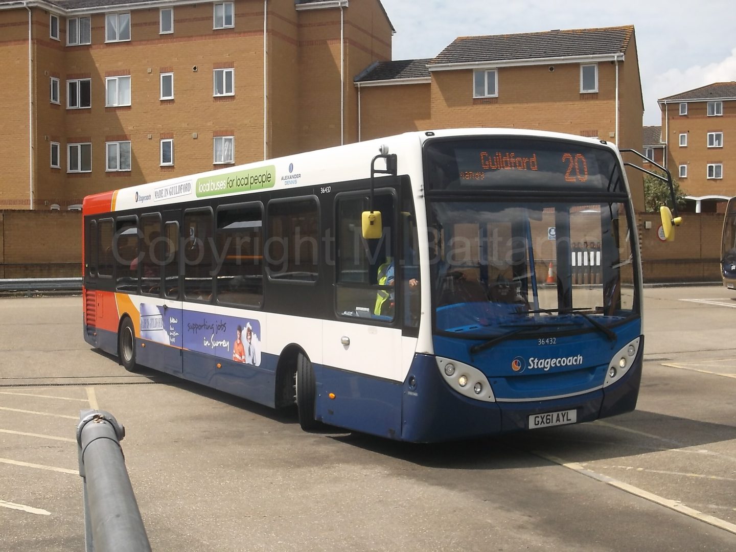 Bus photo 1