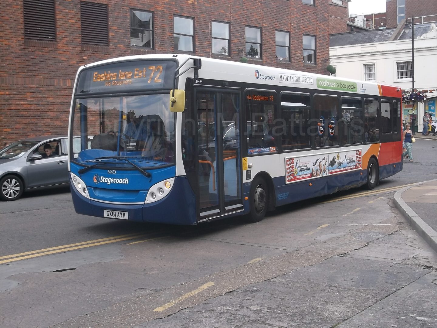 Bus photo 1