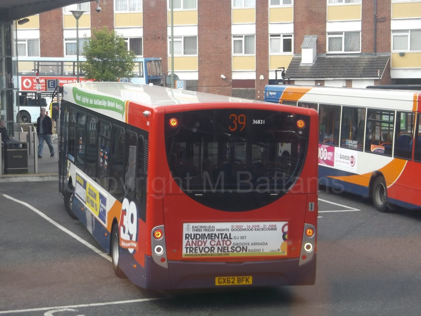 Bus photo 1