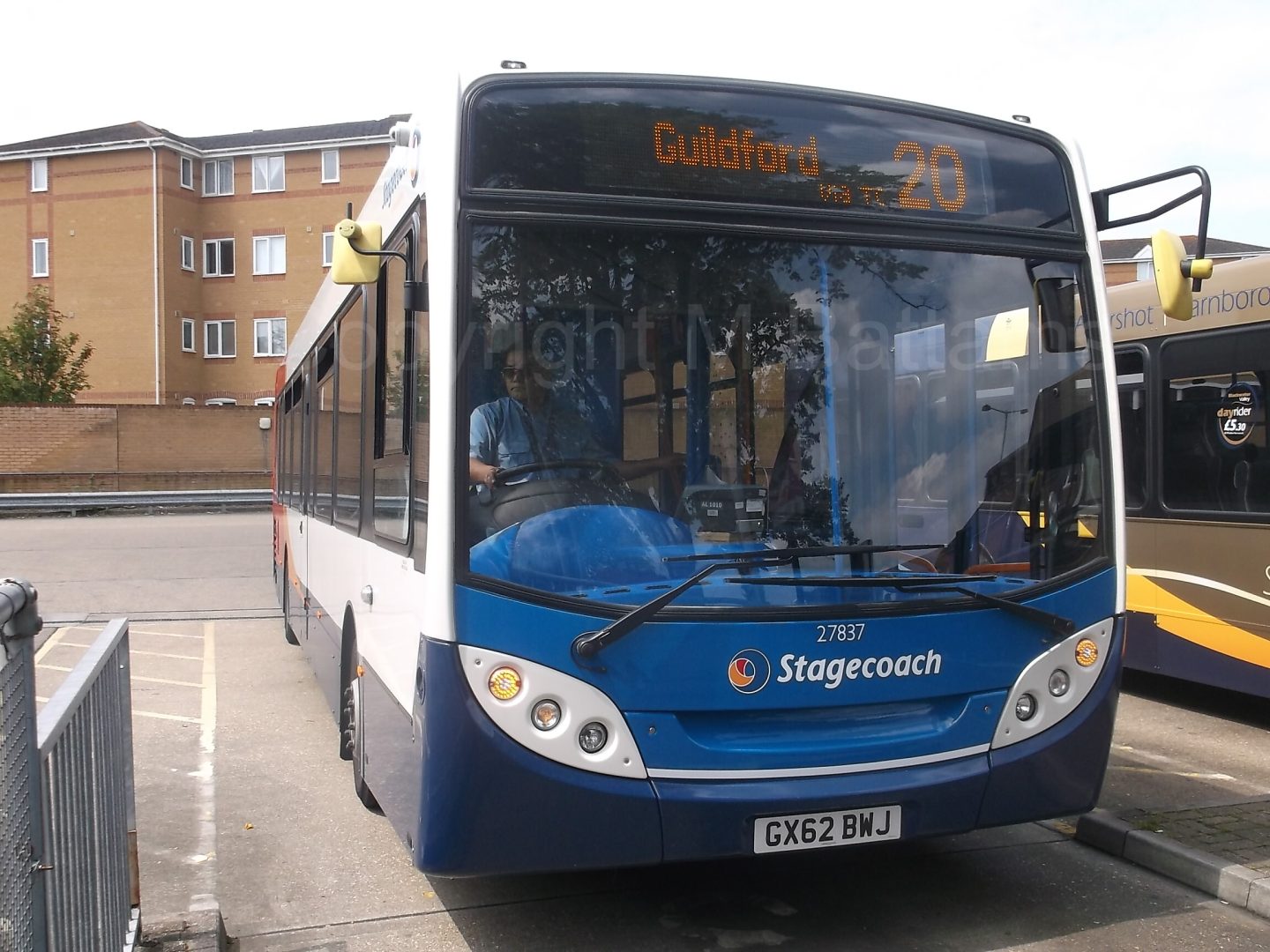 Bus photo 1
