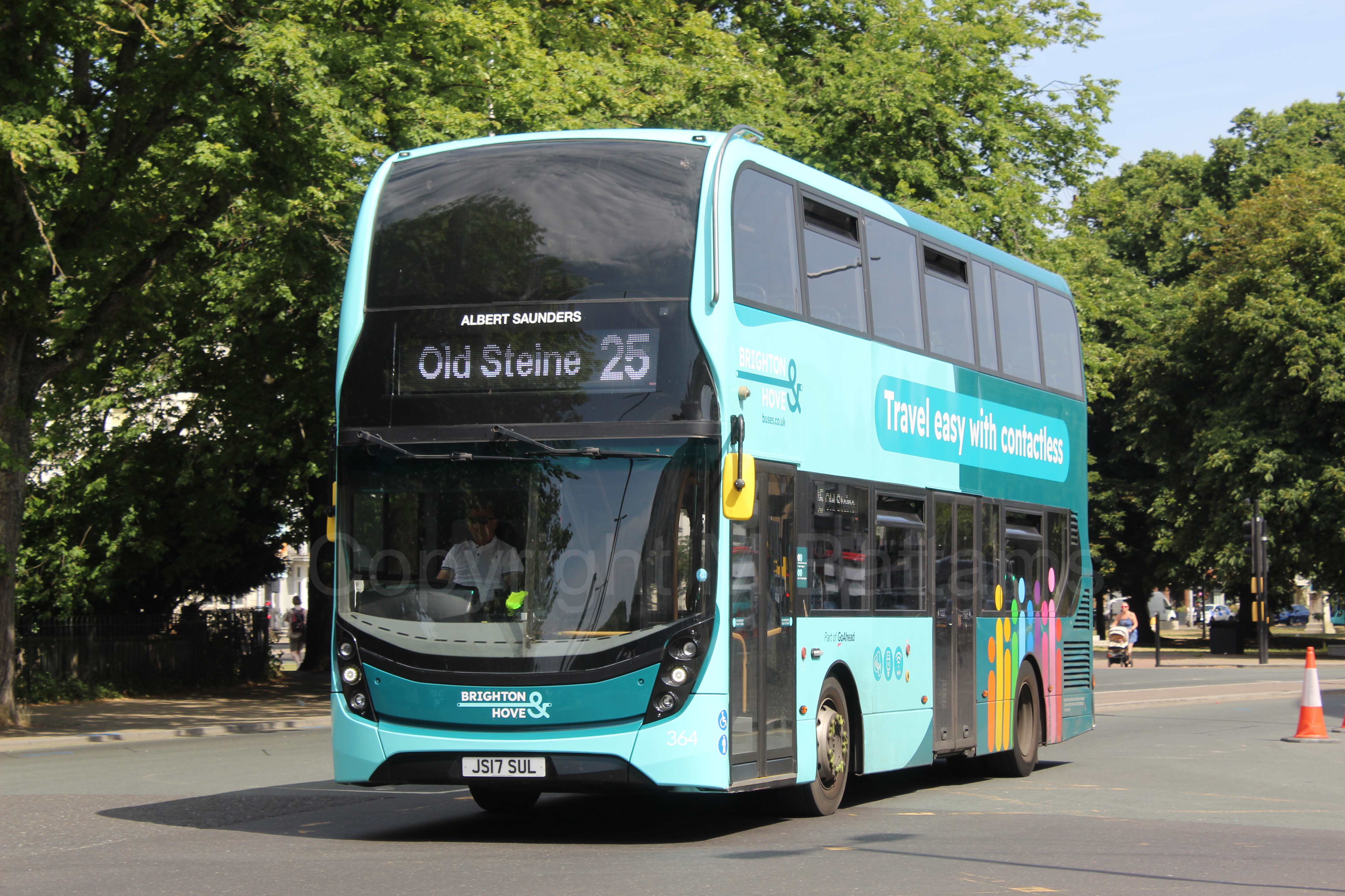 Bus photo 1