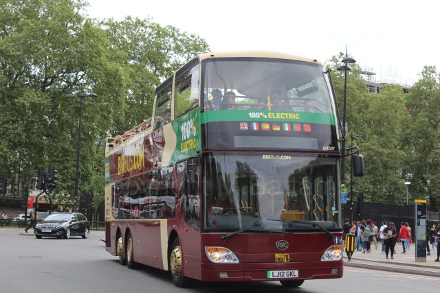 Bus photo 1