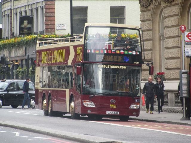 Bus photo 1