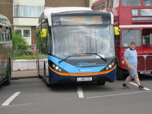 Bus photo 1