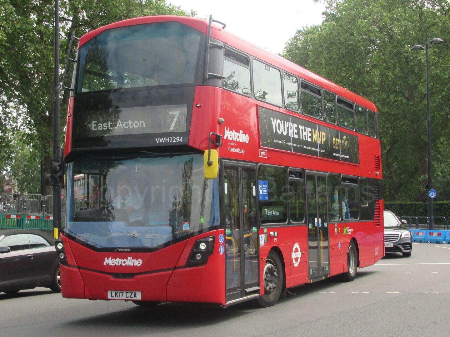 Bus photo 1