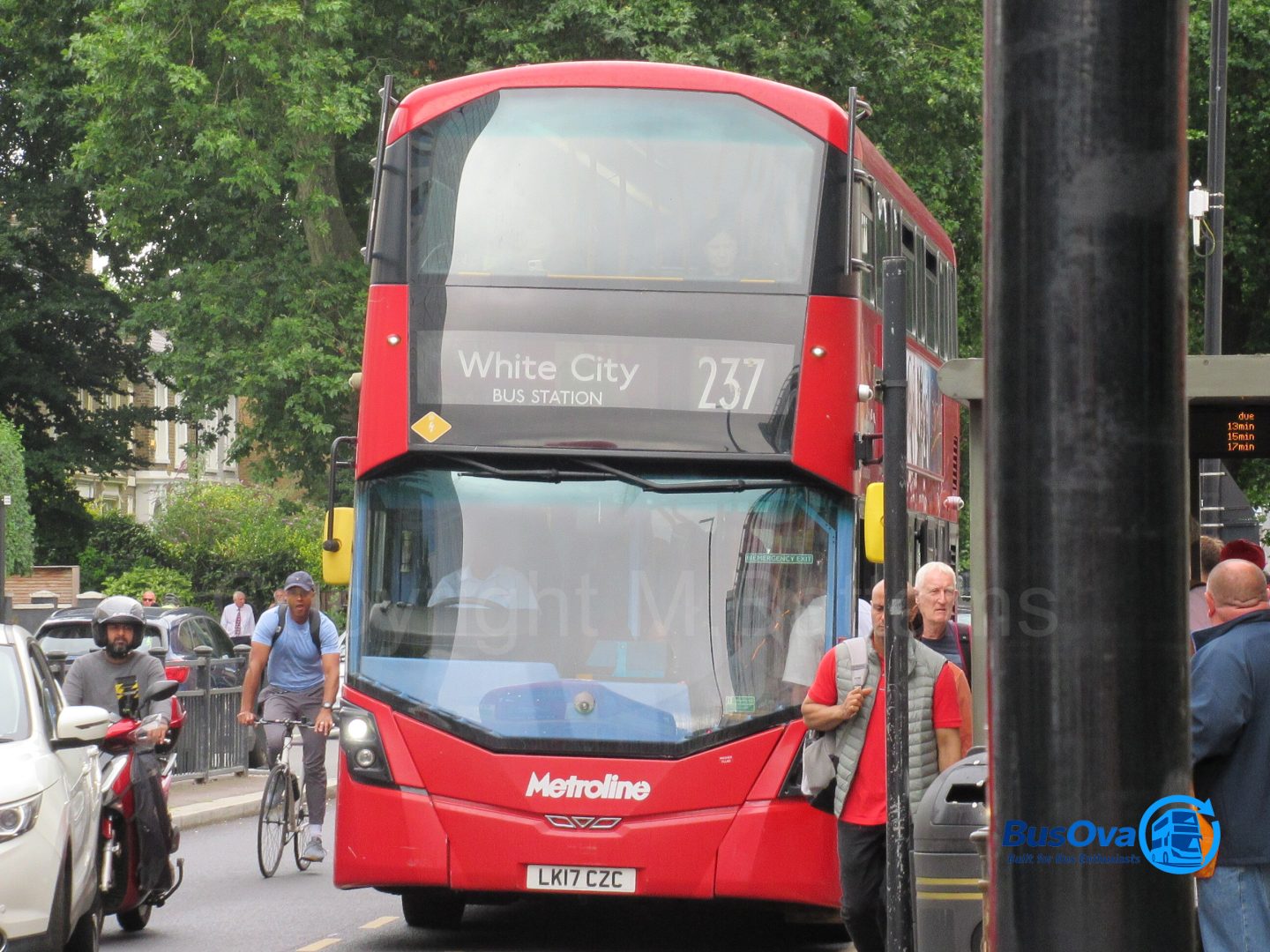 Bus photo 1