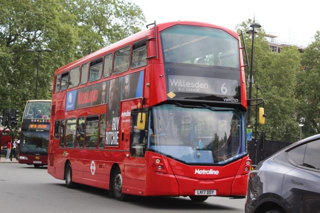 Bus photo 1