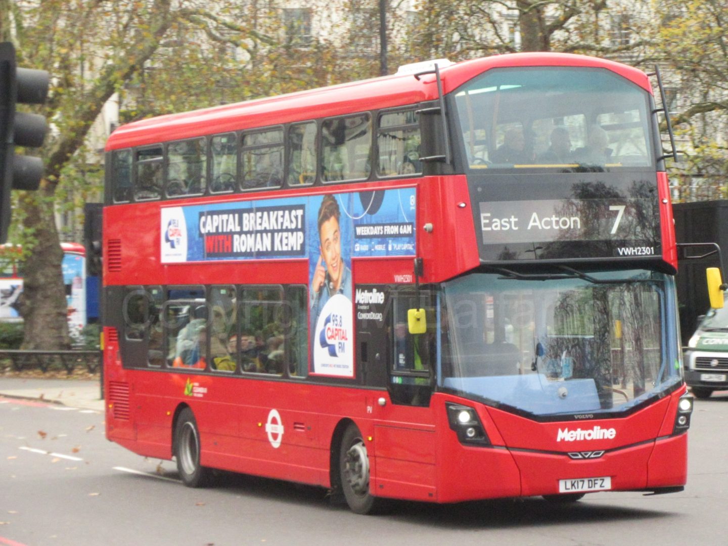 Bus photo 1
