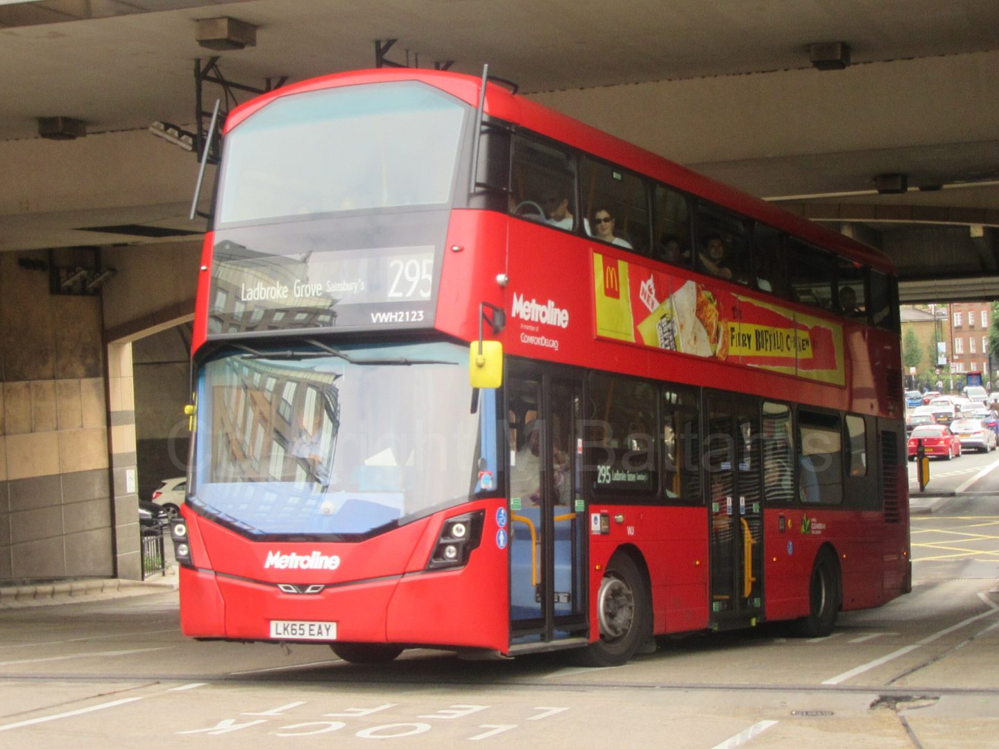 Bus photo 1