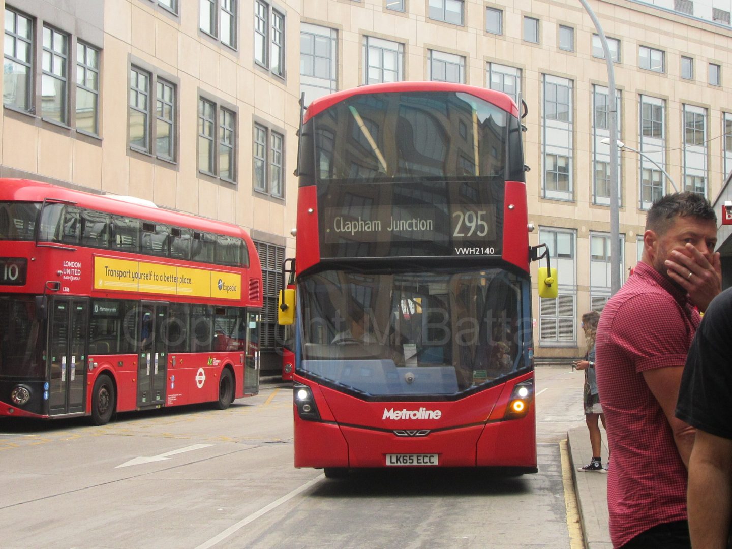 Bus photo 1