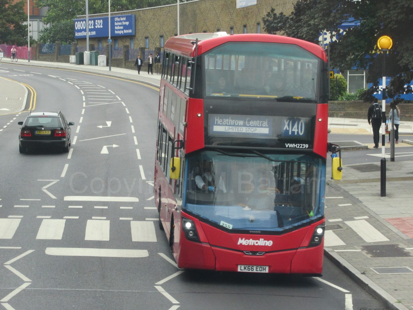 Bus photo 1