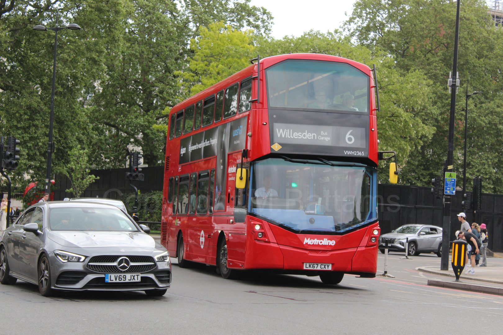 Bus photo 1
