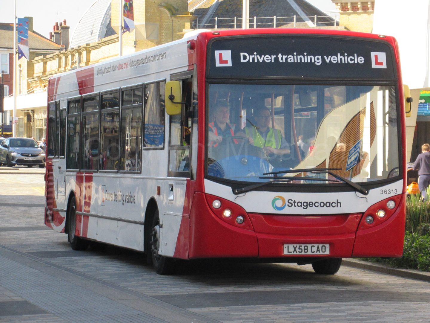 Bus photo 1
