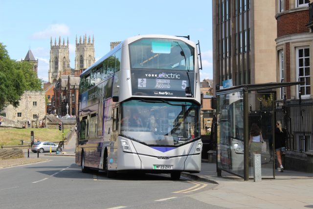 Bus photo 1