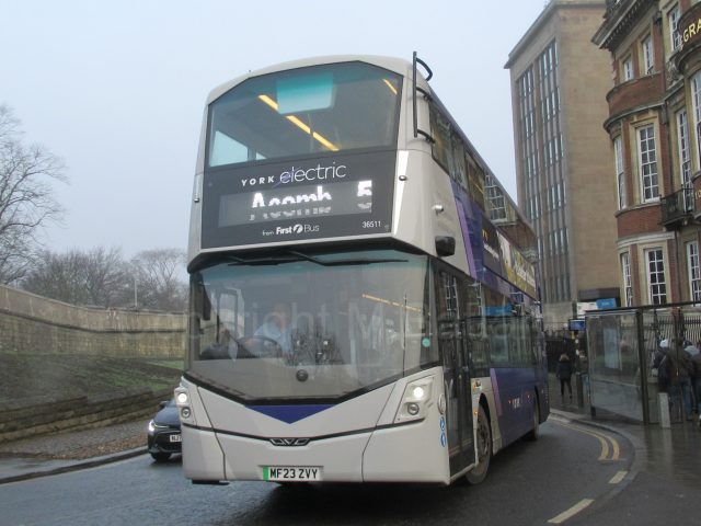 Bus photo 1