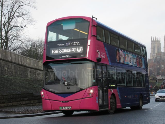 Bus photo 1