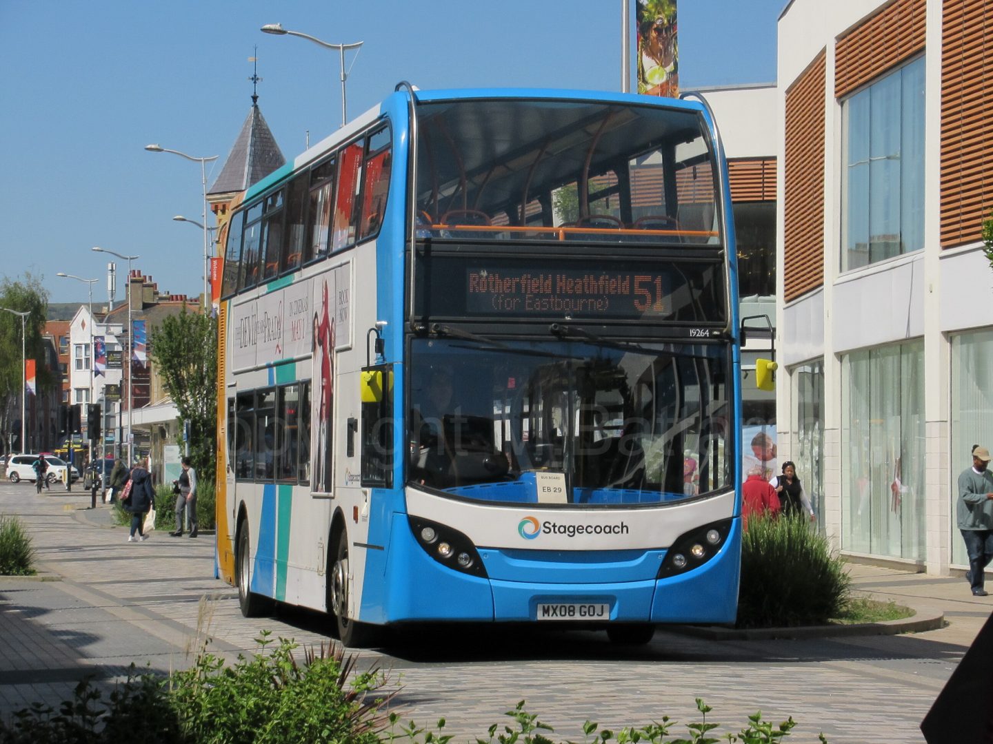 Bus photo 1