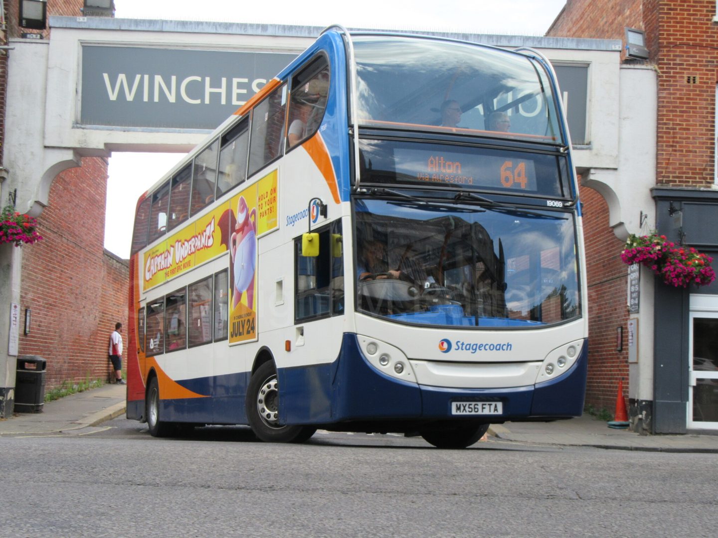 Bus photo 1