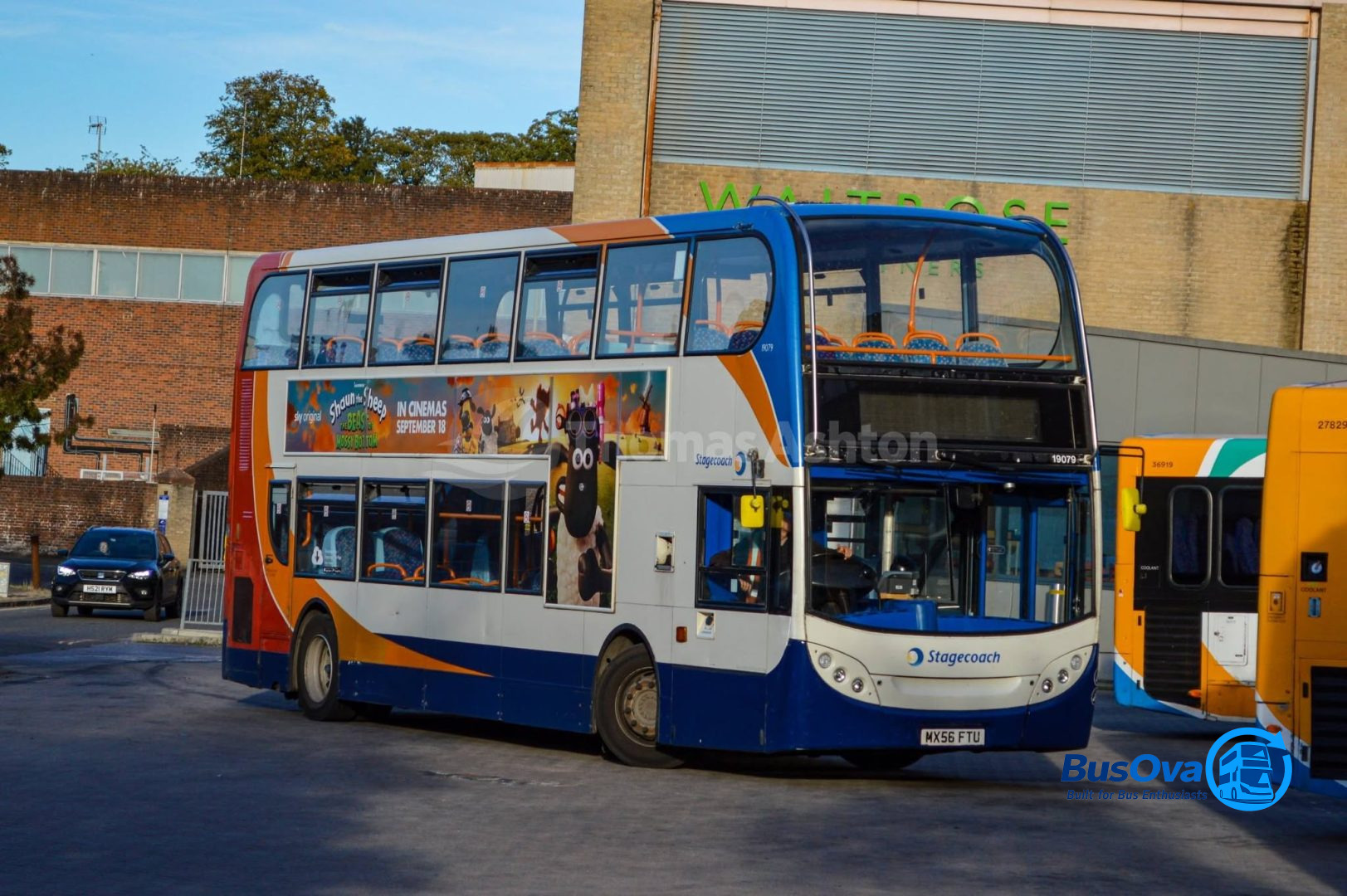 Bus photo 10