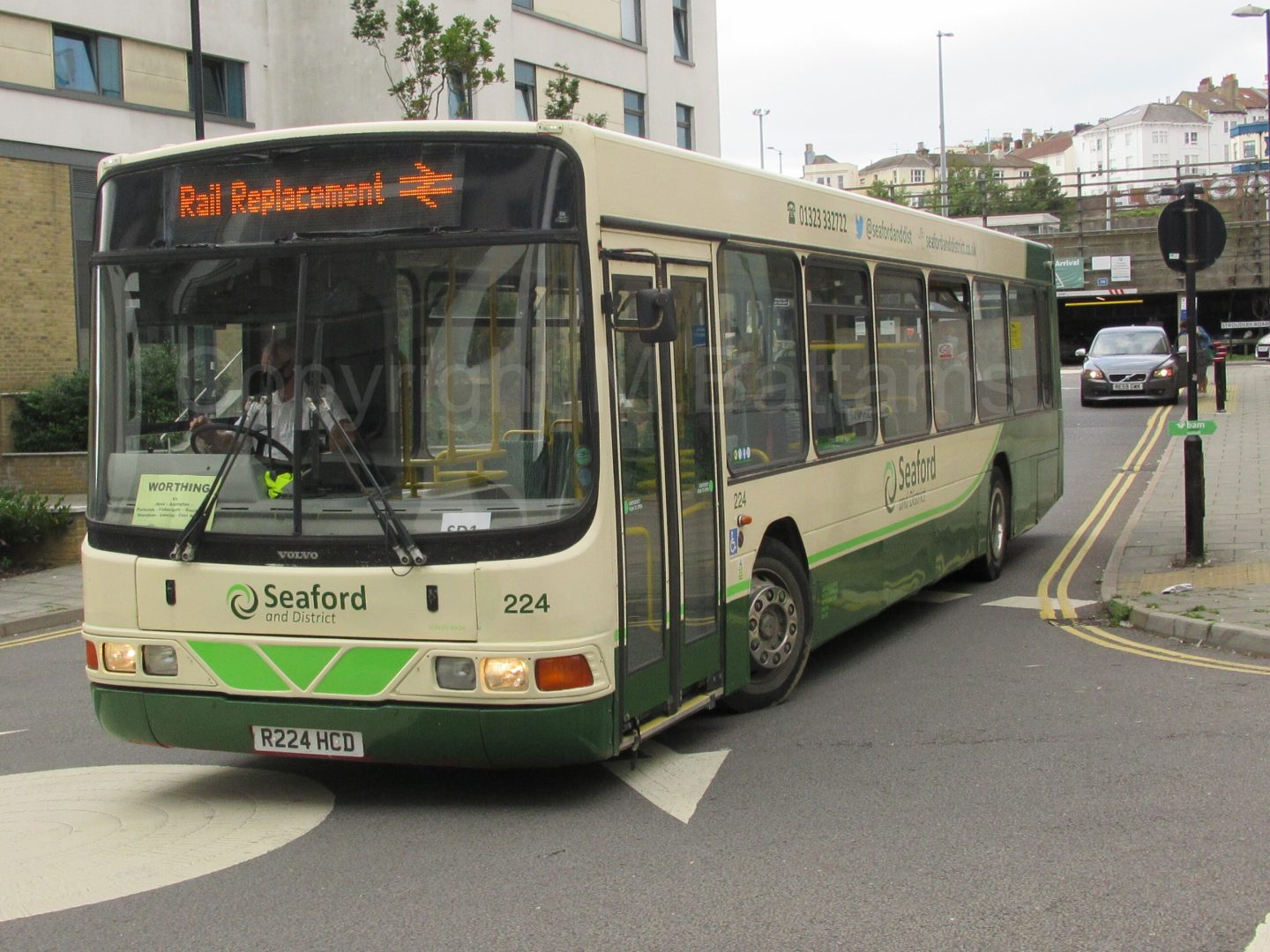 Bus photo 1
