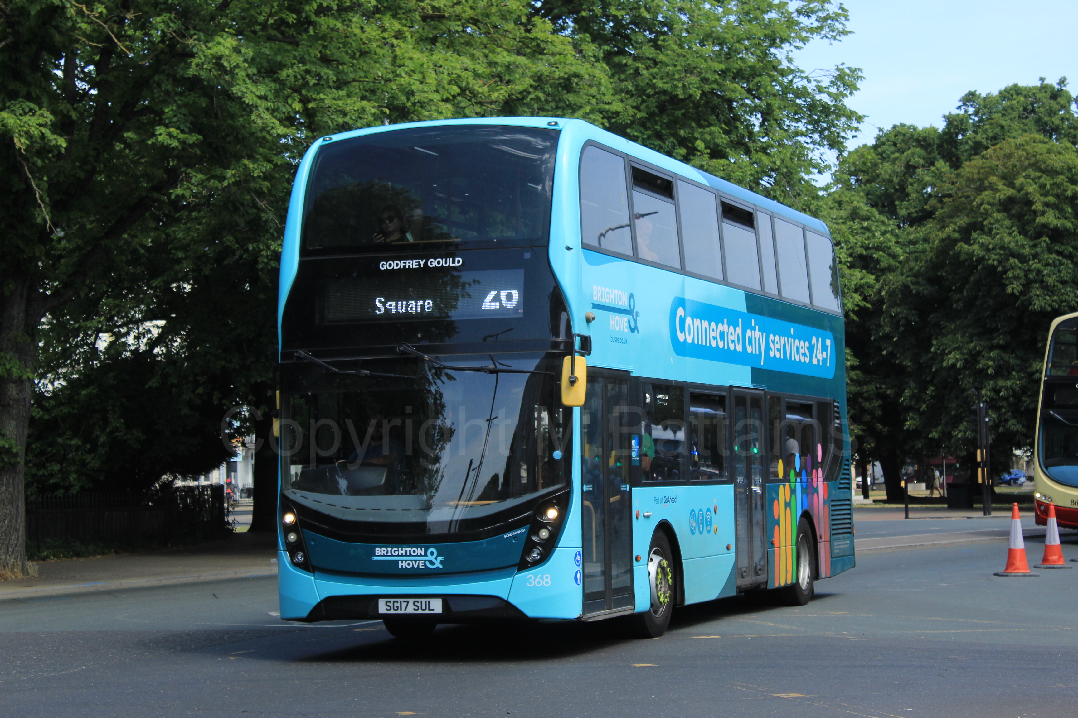 Bus photo 1