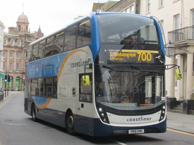 Bus photo 1