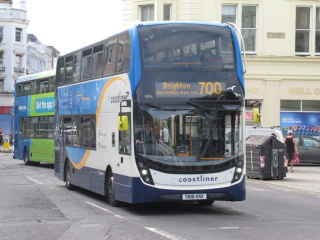 Bus photo 1