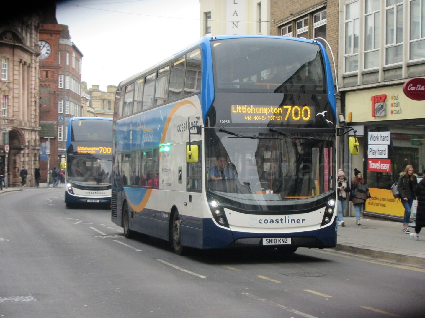 Bus photo 1