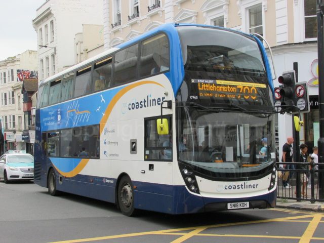 Bus photo 1