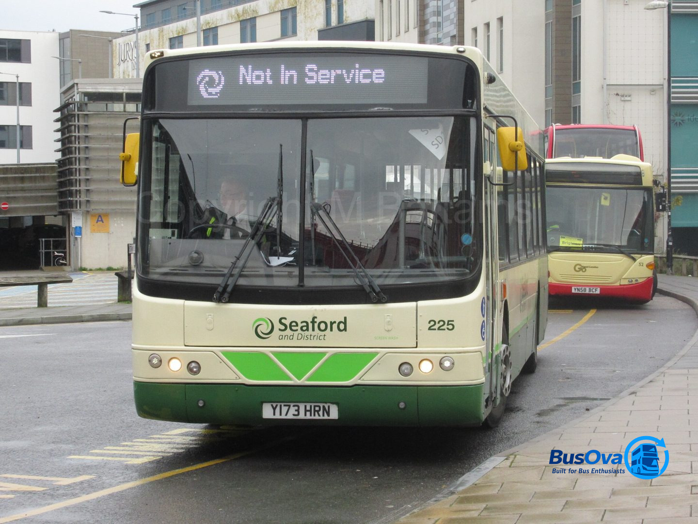 Bus photo 1