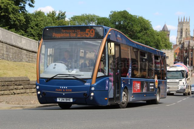 Bus photo 1