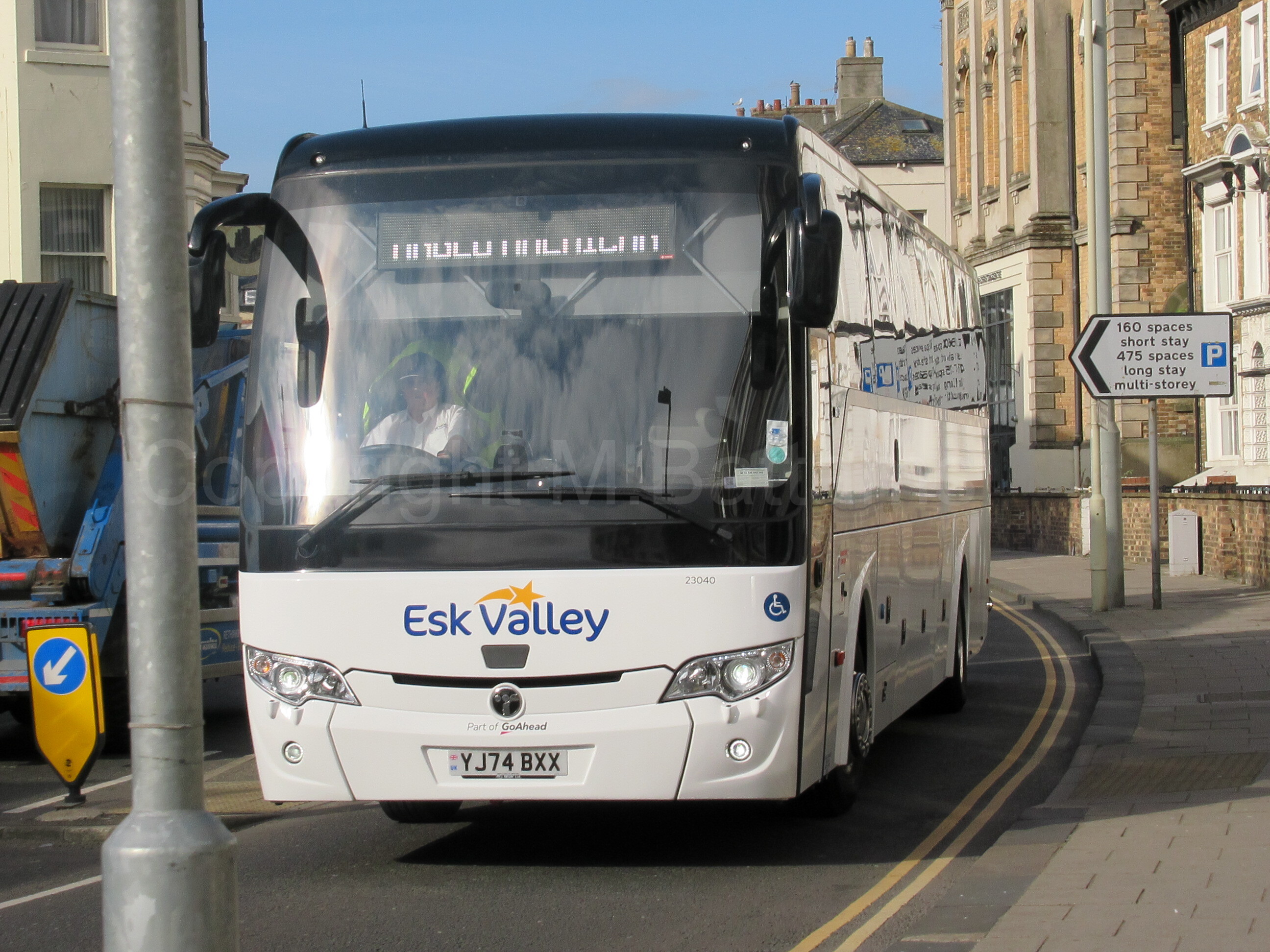 Bus photo 1