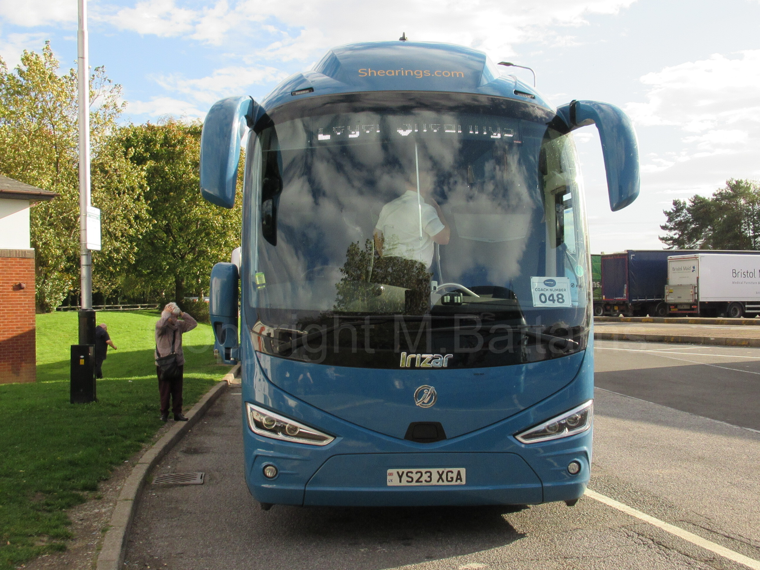 Bus photo 1