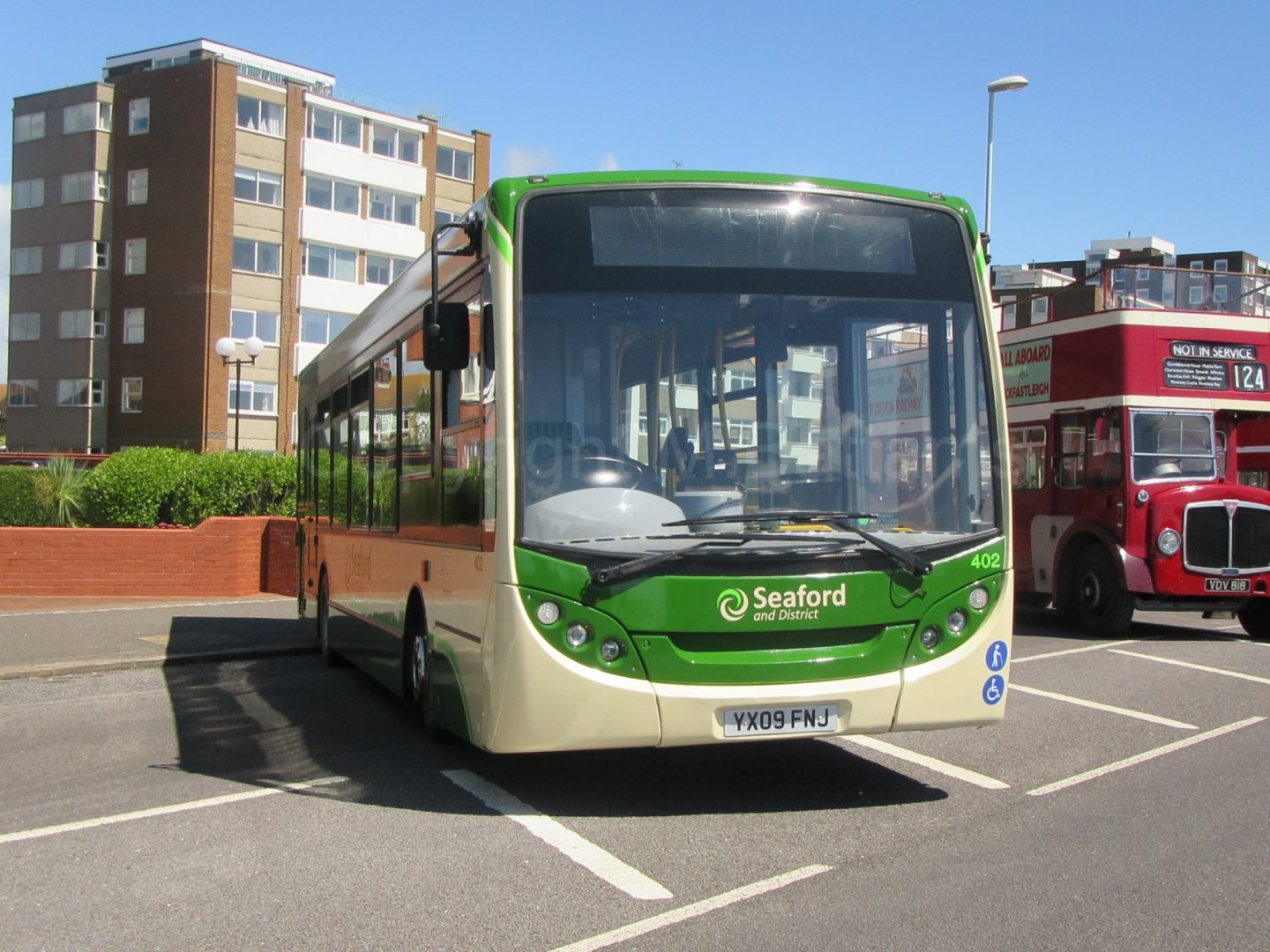 Bus photo 1