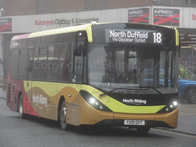 Bus photo 1