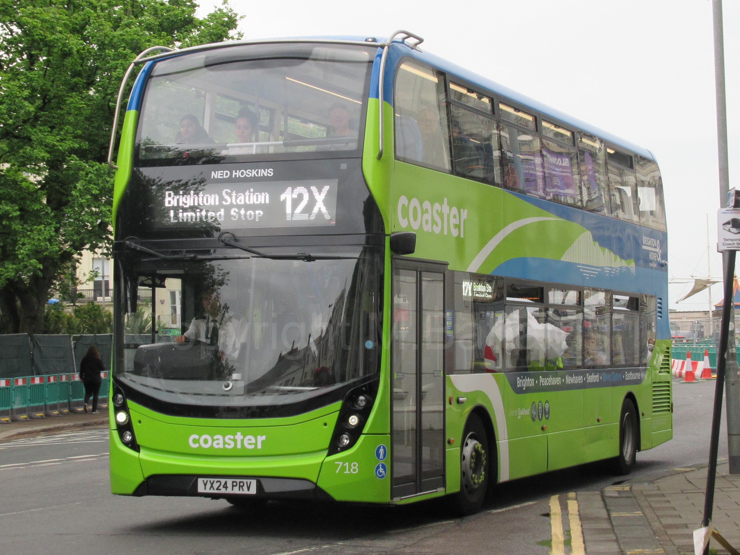Bus photo 1