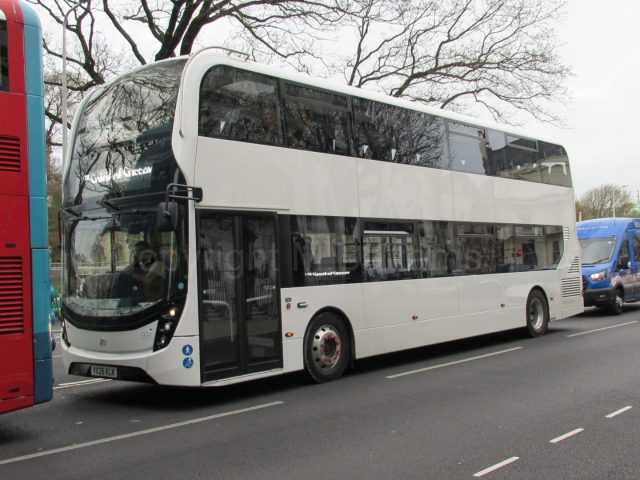 Bus photo 1