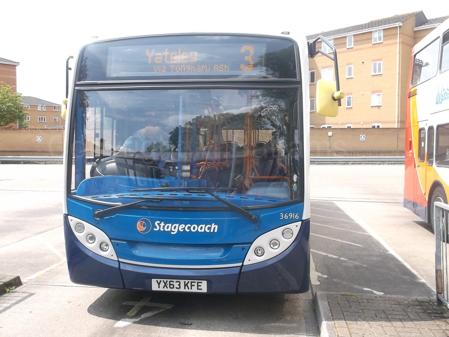 Bus photo 1