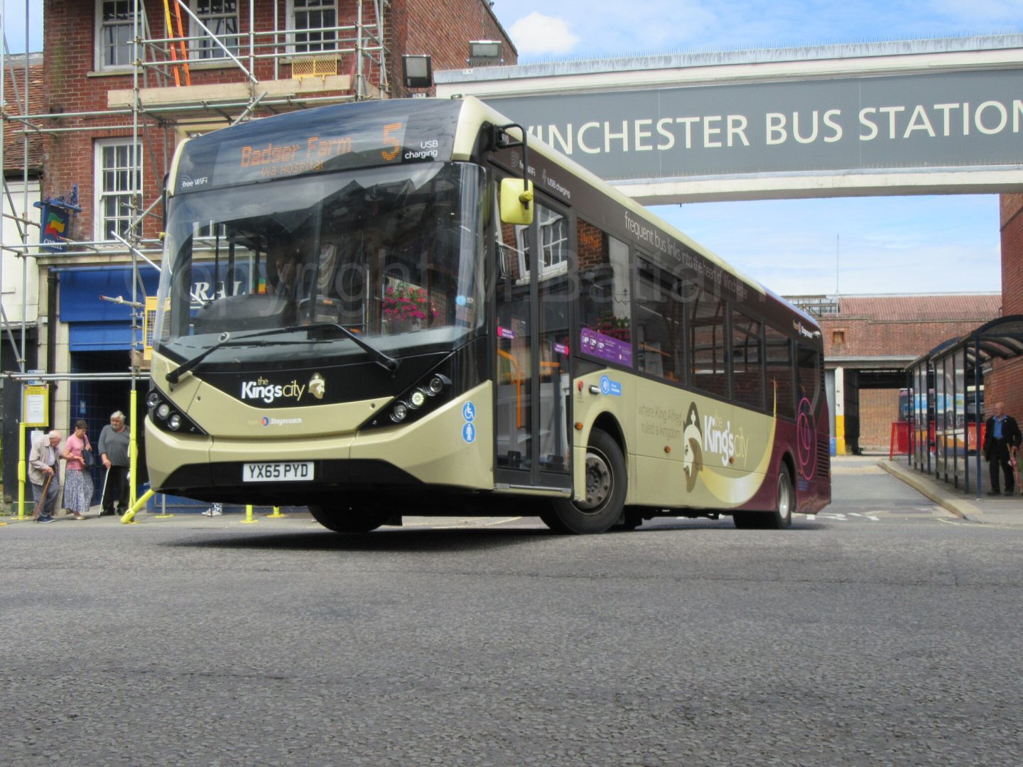 Bus photo 1
