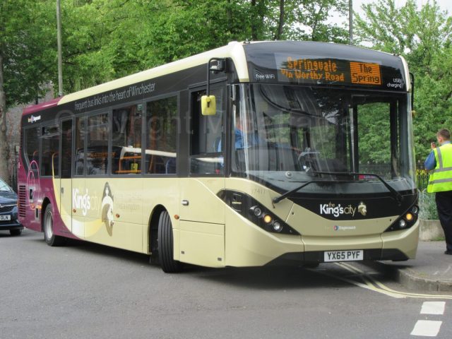 Bus photo 1